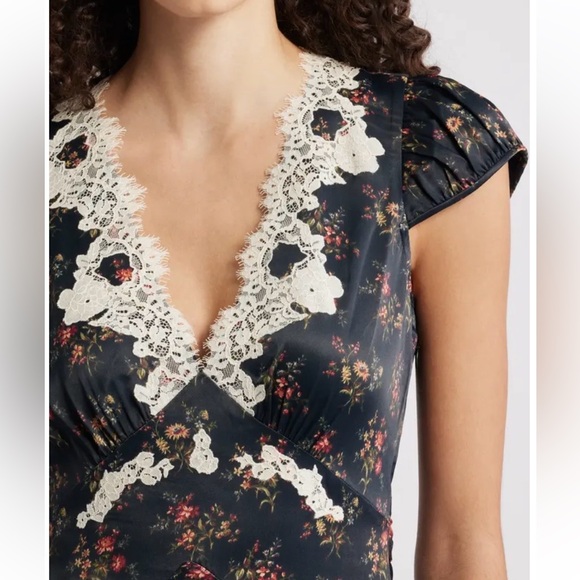 Dõen Coraline Lace Detail Floral Satin Maxi Dress - Picture 3 of 8